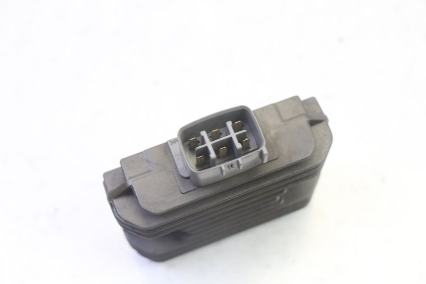 photo de REGOLATORE DI CARICA SUZUKI BURGMAN 125 (2007 - 2014) - Zoom sullo stato d'uso