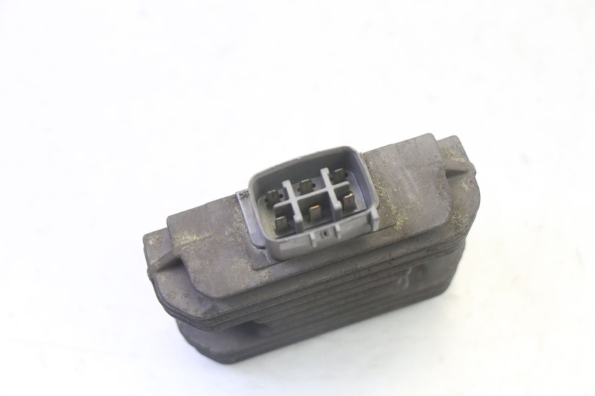 photo de REGOLATORE DI CARICA SUZUKI BURGMAN 125 (2007 - 2014) - Zoom sullo stato d'uso