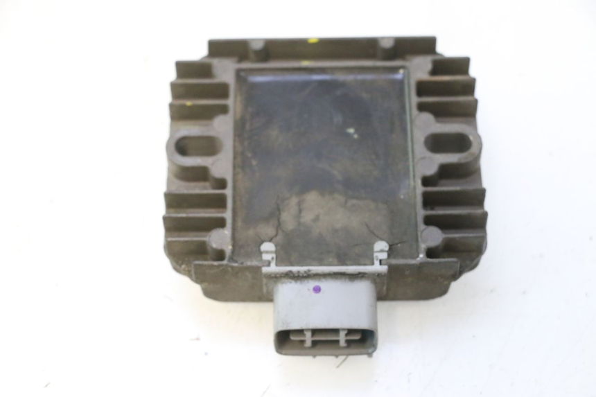 photo de REGOLATORE DI CARICA SUZUKI BURGMAN 125 (2007 - 2014) - Dettaglio del componente