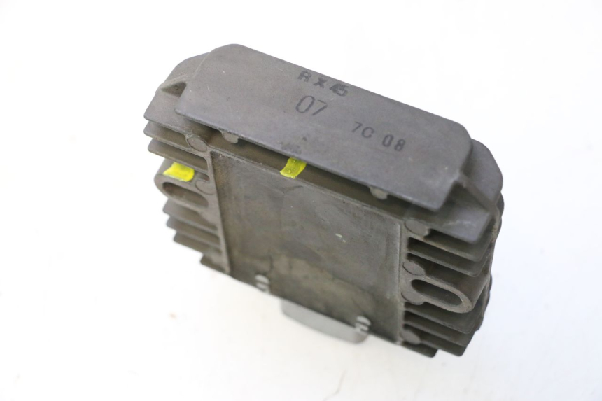 photo de REGOLATORE DI CARICA SUZUKI BURGMAN 125 (2007 - 2014) - Zoom sullo stato d'uso