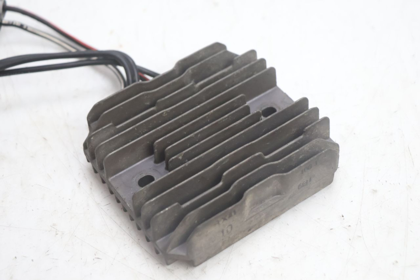photo de REGOLATORE SUZUKI BURGMAN EXECUTIVE ABS 650 (2006 - 2012) - Dettaglio del componente