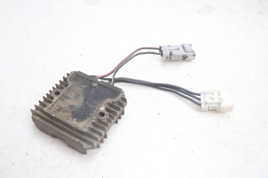 photo de REGOLATORE SUZUKI BURGMAN EXECUTIVE ABS 650 (2006 - 2012) - Primo piano tecnico