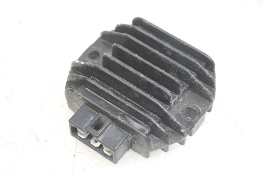 photo de REGOLATORE DI CARICA YAMAHA BW'S BWS 125 (2010 - 2013) - Vista principale