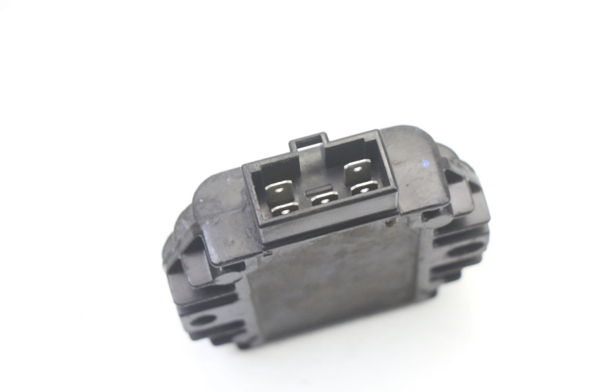 photo de REGOLATORE DI CARICA YAMAHA BW'S BWS 125 (2010 - 2013) - Zoom sullo stato d'uso