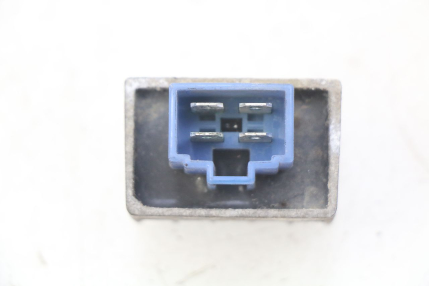 photo de REGOLATORE YAMAHA BW'S NAKED 50 (2008 - 2019) - Zoom sullo stato d'uso