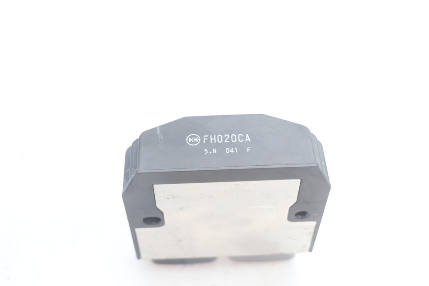 photo de Regolatore di carica BMW C SPORT 650 (2015 - 2021) - Zoom sullo stato d'uso
