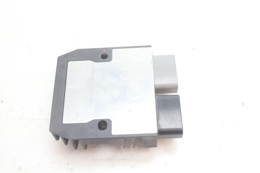 photo de Regolatore di carica BMW C SPORT 650 (2015 - 2021) - Altra angolazione