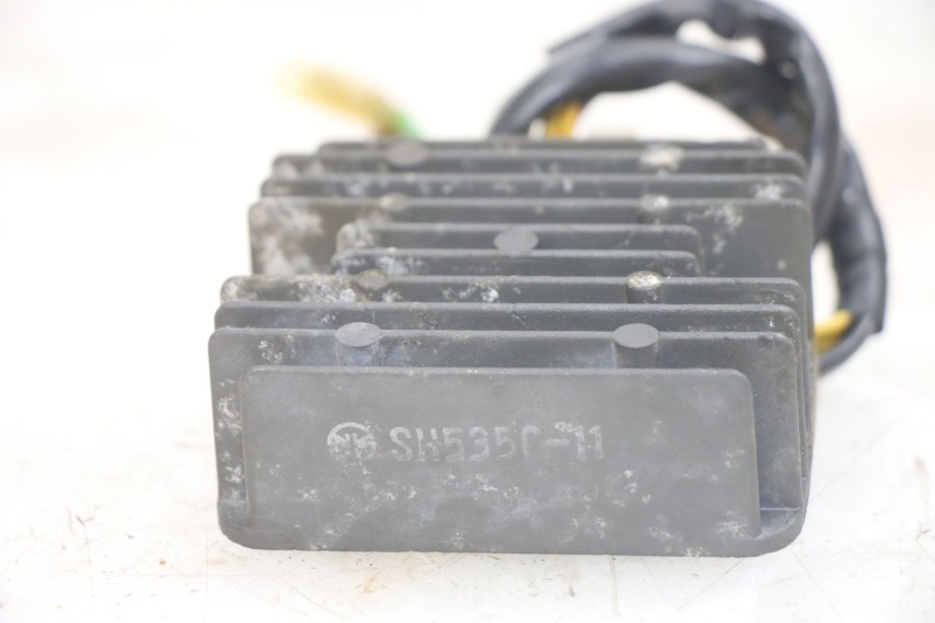 photo de REGOLATORE DI CARICA HONDA CA REBEL 125 (1995 - 2001) - Dettaglio del componente