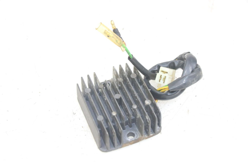 photo de REGOLATORE DI CARICA HONDA CA REBEL 125 (1995 - 2001) - Altra angolazione