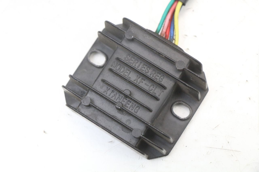 photo de REGOLATORE ARCHIVE CAFE RACER 4T 50 (2019 - 2024) - Zoom sullo stato d'uso