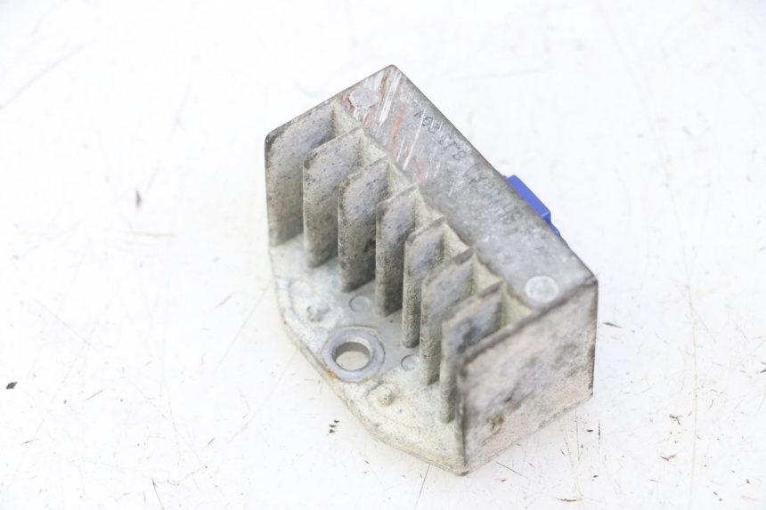 photo de REGOLATORE HONDA CBF 125 (2009 - 2015) - Zoom sullo stato d'uso