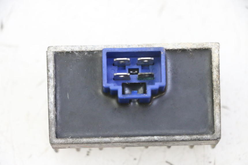 photo de REGOLATORE HONDA CBF 125 (2009 - 2015) - Primo piano tecnico