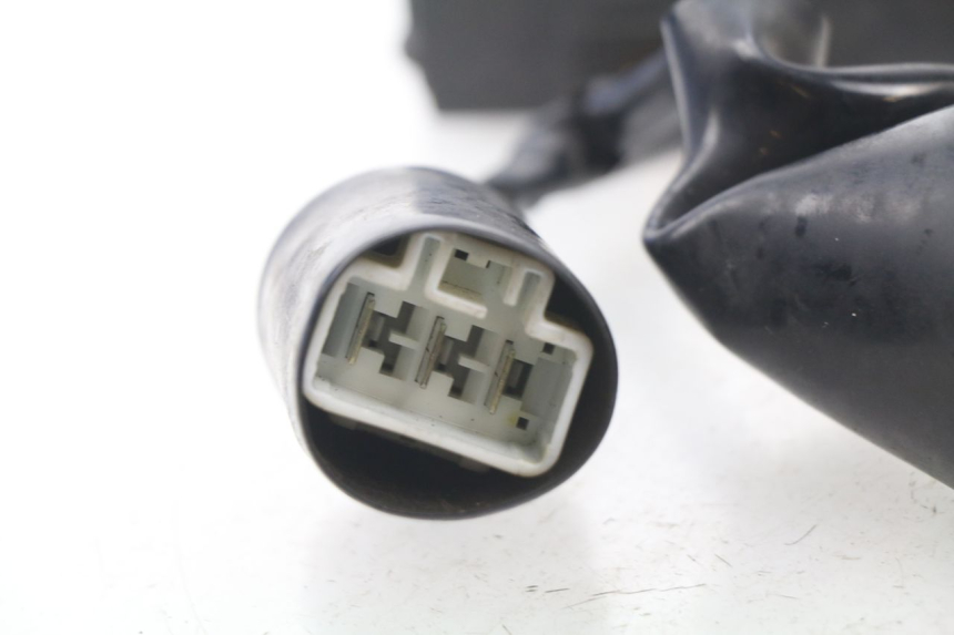 photo de REGOLATORE HONDA CBR RR FIREBLADE 1000 (2006 - 2007) - Altra angolazione