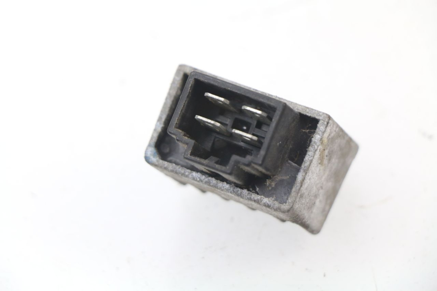 photo de Regolatore di carica HONDA CG 125 (1996 - 1998) - Dettaglio del componente