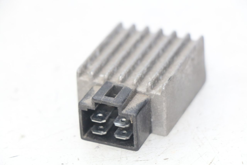 photo de REGOLATORE DI CARICA TNT MOTOR CITY 50 (2007 - 2018) - Dettaglio del componente