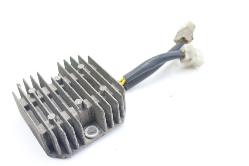 photo de REGOLATORE DI CARICA SYM CITYCOM CITY COM 125 (2009 - 2014) - Primo piano tecnico