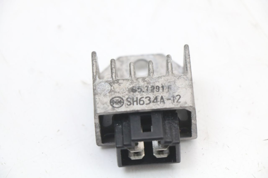 photo de REGOLATORE DI CARICA PEUGEOT CITYSTAR 50 (2013 - 2017) - Dettaglio del componente