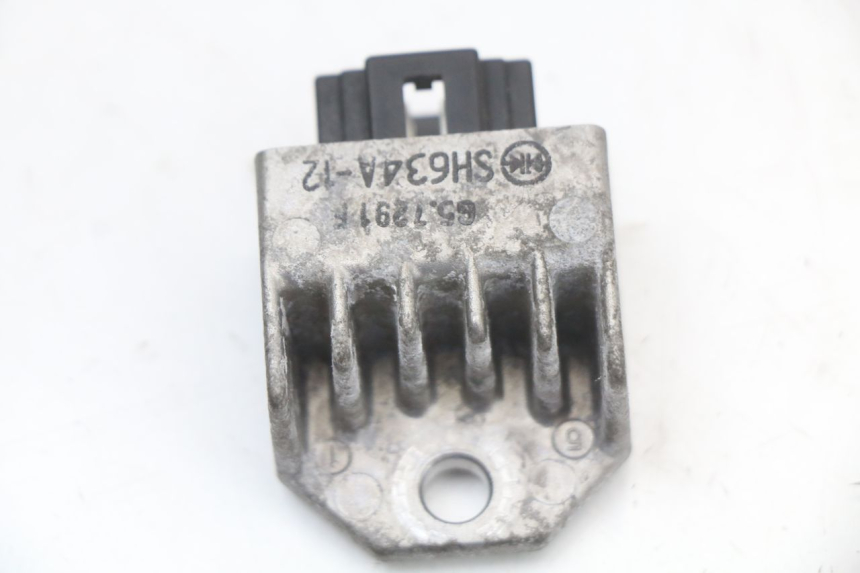 photo de REGOLATORE DI CARICA PEUGEOT CITYSTAR 50 (2013 - 2017) - Altra angolazione