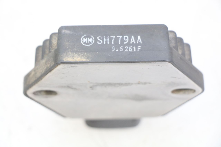 photo de REGOLATORE DI CARICA HONDA CRF CR-F 450 (2009 - 2012) - Altra angolazione