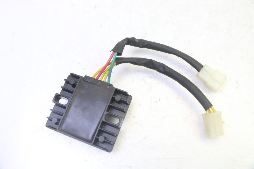 photo de REGOLATORE DI CARICA SYM CROX 4T 50 (2016 - 2023) - Zoom sullo stato d'uso