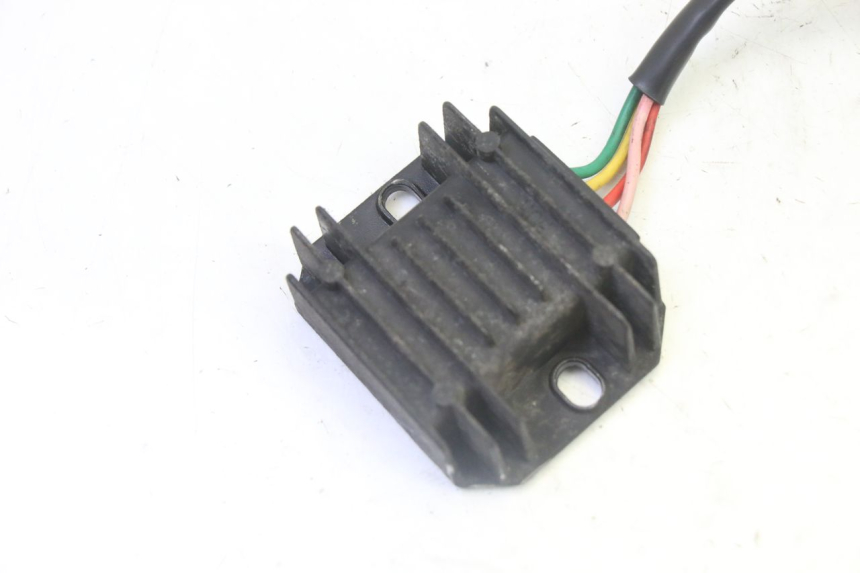 photo de REGOLATORE DI CARICA SYM CROX 4T 50 (2016 - 2023) - Dettaglio del componente