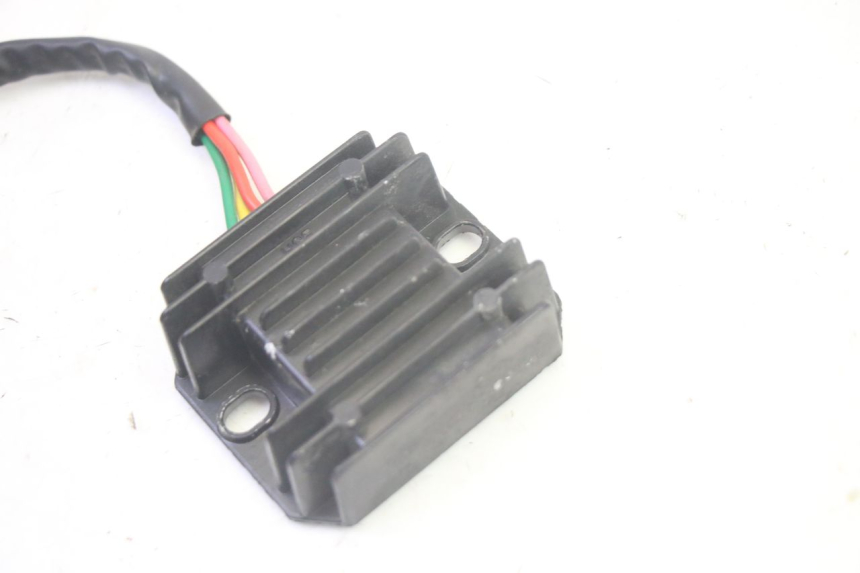 photo de REGOLATORE DI CARICA SYM CROX 4T 50 (2016 - 2023) - Dettaglio del componente