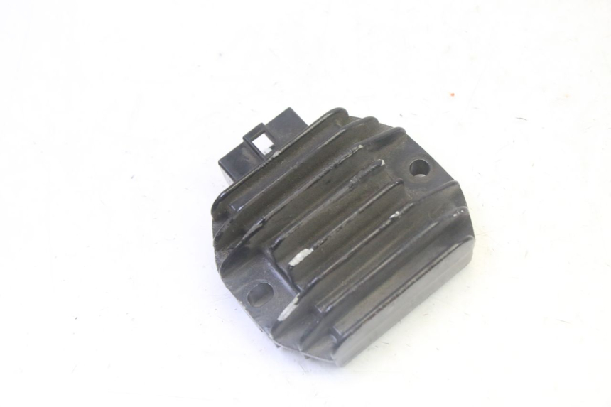 photo de REGOLATORE DI CARICA YAMAHA CYGNUS X INJECTION 125 (2007 - 2013) - Dettaglio del componente