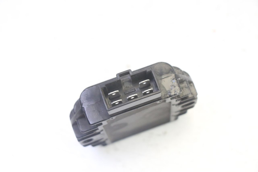 photo de REGOLATORE DI CARICA YAMAHA CYGNUS X INJECTION 125 (2007 - 2013) - Zoom sullo stato d'uso