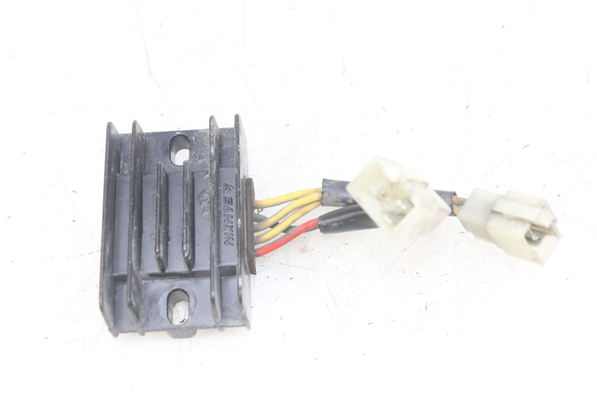 photo de REGOLATORE DI CARICA PEUGEOT DJANGO 4T 50 (2014 - 2019) - Vista principale