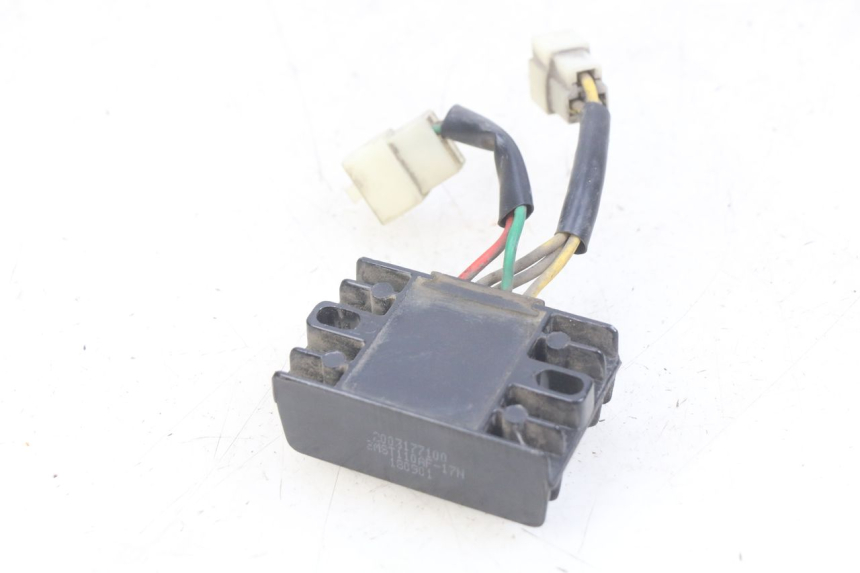 photo de REGOLATORE DI CARICA PEUGEOT DJANGO 4T 50 (2014 - 2019) - Dettaglio del componente