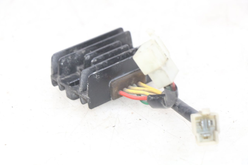 photo de REGOLATORE DI CARICA PEUGEOT DJANGO 4T 50 (2014 - 2019) - Primo piano tecnico