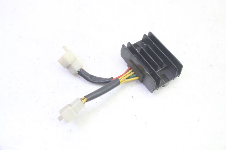 photo de REGOLATORE DI CARICA PEUGEOT DJANGO 4T 50 (2014 - 2019) - Zoom sullo stato d'uso