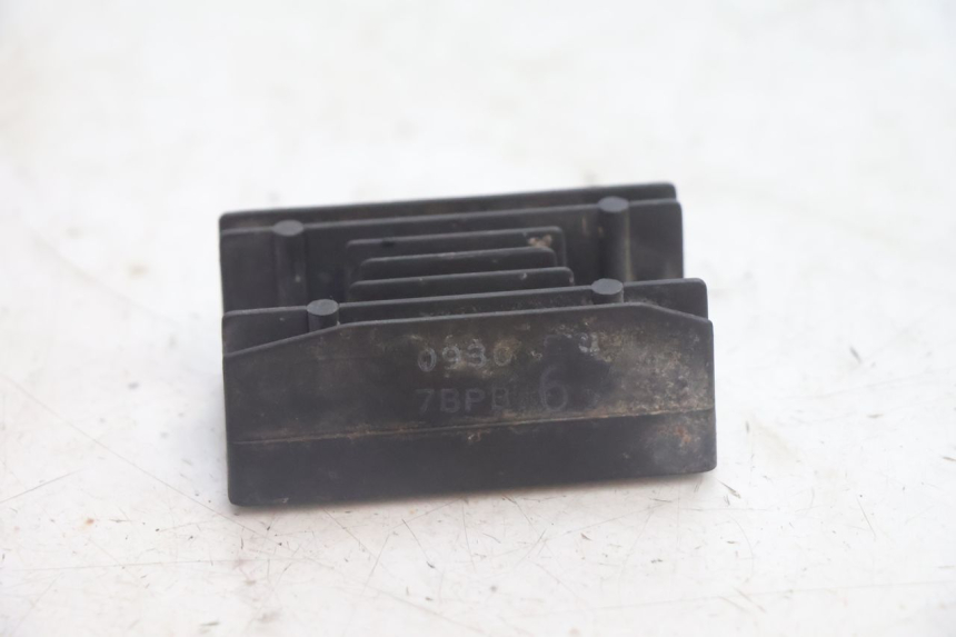 photo de REGOLATORE SUZUKI DR S 600 (1985 - 1989) - Altra angolazione