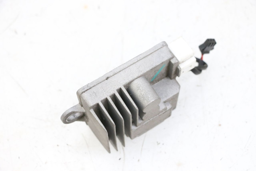 photo de REGOLATORE SEGWAY NINEBOT E125S 1 (2022 - 2026) - Zoom sullo stato d'uso