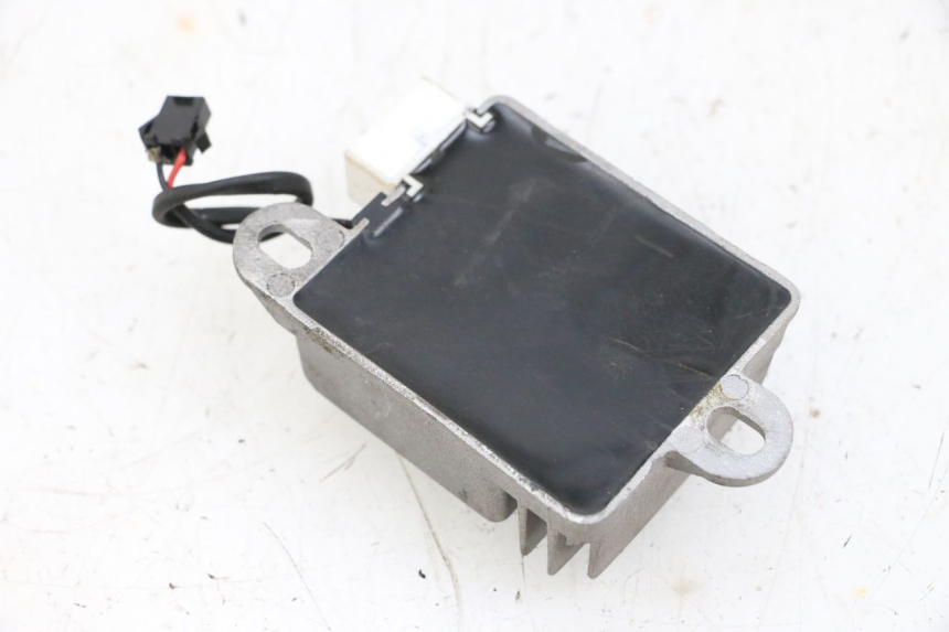 photo de REGOLATORE SEGWAY NINEBOT E125S 1 (2022 - 2026) - Altra angolazione