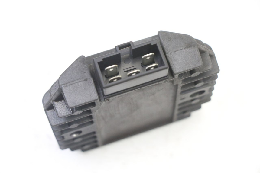 photo de REGOLATORE DI CARICA PEUGEOT ELYSEO 125 (1999 - 2004) - Zoom sullo stato d'uso