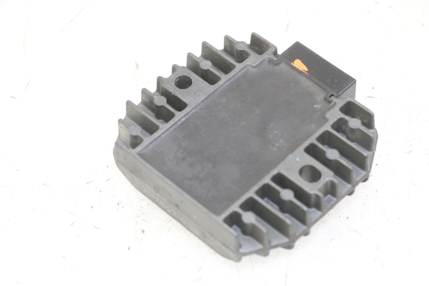 photo de REGOLATORE PEUGEOT ELYSTAR 125 (2002 - 2007) - Dettaglio del componente