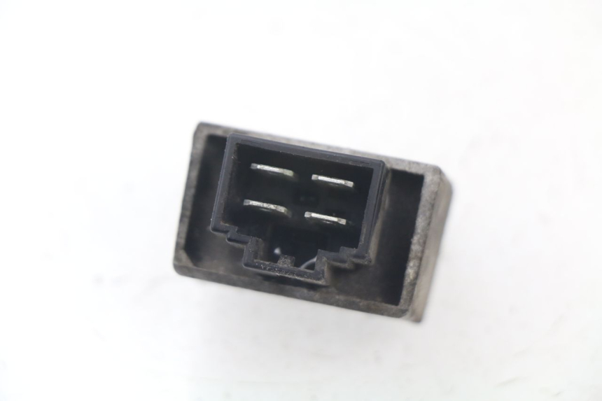 photo de REGOLATORE DI CARICA PEUGEOT ELYSTAR 50 (2002 - 2014) - Zoom sullo stato d'uso