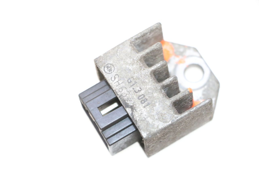 photo de REGOLATORE DI CARICA PEUGEOT ELYSTAR 50 (2002 - 2014) - Vista principale
