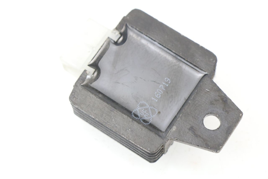 photo de REGOLATORE DI CARICA TNT MOTOR FASTINO 4T 50 (2013 - 2019) - Dettaglio del componente