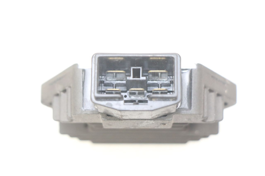 photo de REGOLATORE DI CARICA HONDA FES PANTHEON 2T 125 (1998 - 2002) - Altra angolazione