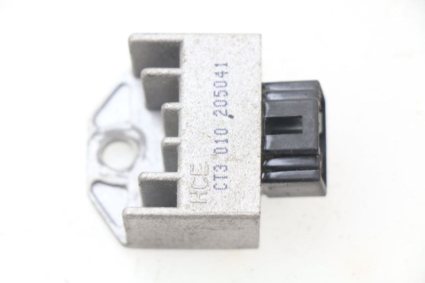 photo de REGOLATORE DI CARICA SYM FIDDLE 2 50 (2008 - 2013) - Vista principale