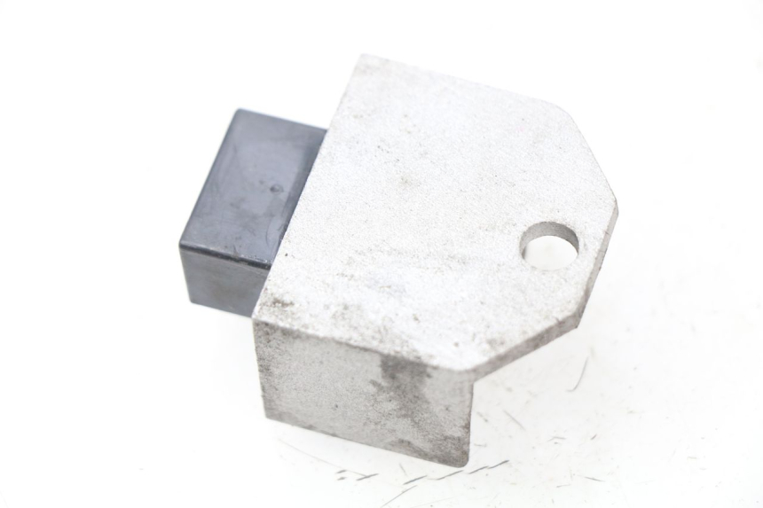 photo de REGOLATORE DI CARICA SYM FIDDLE 2 50 (2008 - 2013) - Dettaglio del componente