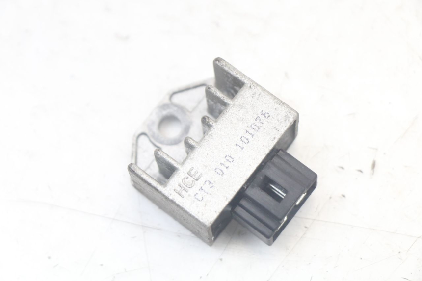 photo de REGOLATORE DI CARICA SYM FIDDLE 2 50 (2008 - 2013) - Vista principale