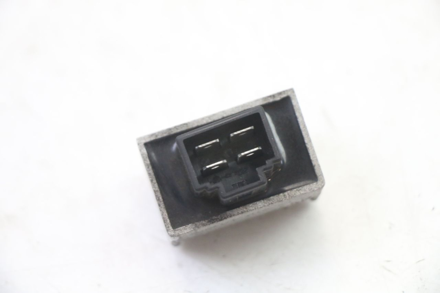 photo de REGOLATORE DI CARICA SYM FIDDLE 2 S 125 (2012 - 2014) - Zoom sullo stato d'uso