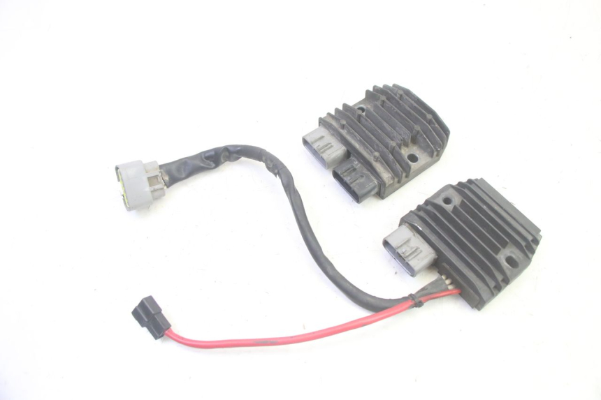 photo de REGOLATORE DI CARICA YAMAHA FJR ABS 1300 (2006 - 2012) - Vista principale