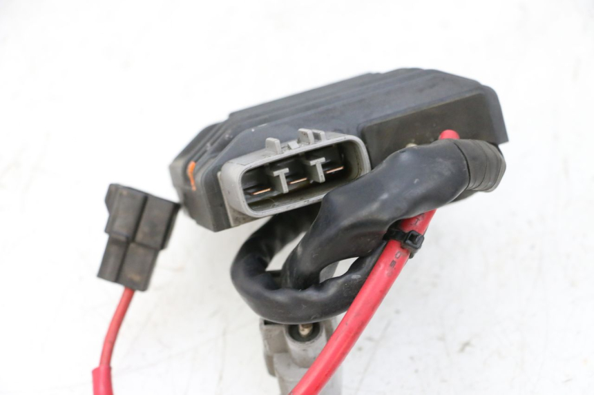 photo de REGOLATORE DI CARICA YAMAHA FJR ABS 1300 (2006 - 2012) - Zoom sullo stato d'uso