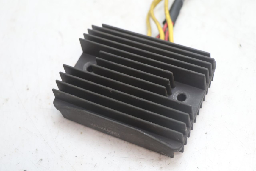 photo de REGOLATORE HONDA FJS SILVER WING SILVERWING 400 (2005 - 2008) - Dettaglio del componente