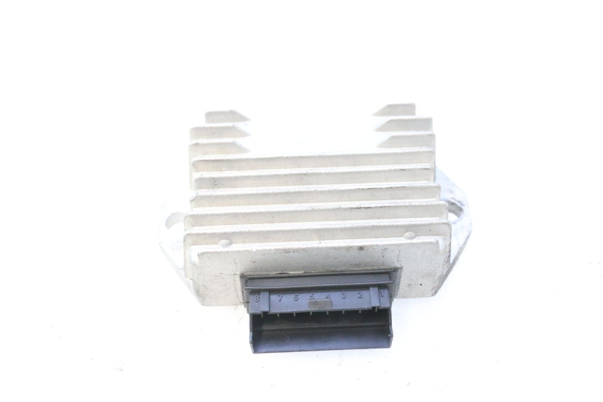 photo de REGOLATORE DI CARICA PIAGGIO FLY 2T 50 (2004 - 2017) - Vista principale