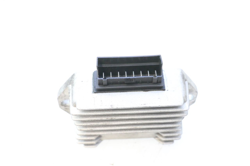 photo de REGOLATORE DI CARICA PIAGGIO FLY 2T 50 (2004 - 2017) - Zoom sullo stato d'uso